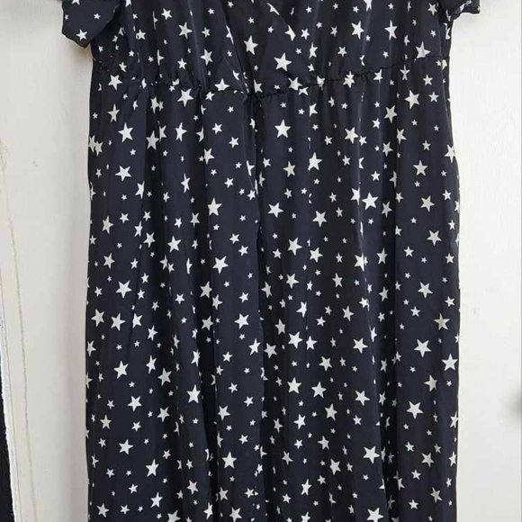Shein Curve Long Black Dress with White stars, thin and flows beautifully, 4X - Picture 8 of 9
